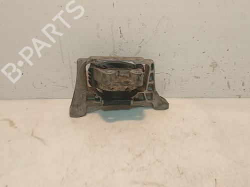 Used Engine mount Engine mount VOLVO V50 (545) 2.0 D (136 hp) 33928630 33928630