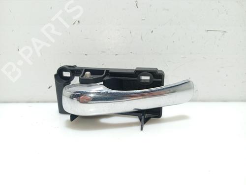 Used Front left interior door handle ALFA ROMEO 147 (937_) 1.9 JTD (937.AXD1A, 937.BXD1A, 937.AXV1A, 937.BXB1A,... (115 hp) 31099028