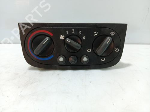 Used Climate control OPEL CORSA C (X01) 1.3 CDTI (F08, F68) (70 hp) 31101103