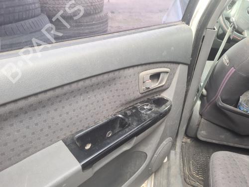 Right tailgate light KIA CARENS I MPV (FC, FJ) 2.0 CRDi | BP31102525C80 