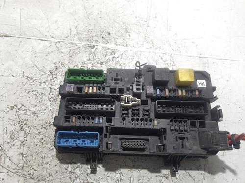 Used Fuse box Fuse box OPEL ASTRA H (A04) [2004-2014] 20143211 20143211