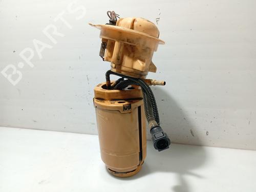 Used Fuel pump VW TOUAREG (7LA, 7L6, 7L7) 2.5 R5 TDI (174 hp) 31103306