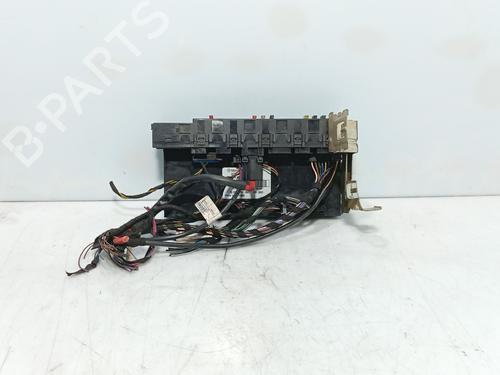 Used Fuse box Fuse box MERCEDES-BENZ C-CLASS (W203) C 180 Kompressor (203.046) (143 hp) 36412242 36412242