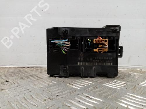 Used Electronic module SEAT ALTEA (5P1) 1.9 TDI (105 hp) 18994594