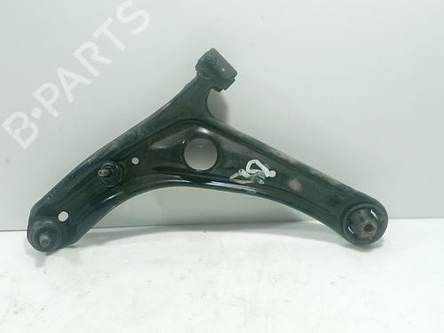 Used Right front suspension arm Right front suspension arm TOYOTA YARIS (_P1_) 1.3 (SCP12_, SCP13_, SCP12R, SCP13R) (87 hp) 36553161 36553161