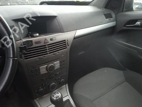 Hand brake OPEL ASTRA H Estate (A04) 1.9 CDTI (L35) | BP31101527I18 