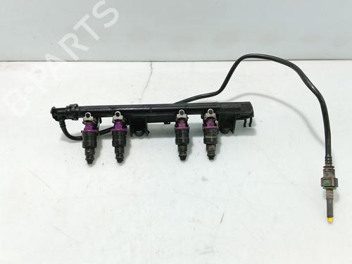 Used Injection rail RENAULT CLIO II (BB_, CB_) 1.2 (BB0A, BB0F, BB10, BB1K, BB28, BB2D, BB2H, CB0A,... (58 hp) 31101658