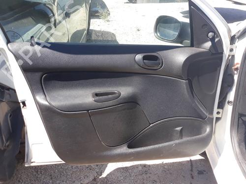 Left mirror glass PEUGEOT 206 Hatchback (2A/C) 1.4 HDi eco 70 | BP32311737C148