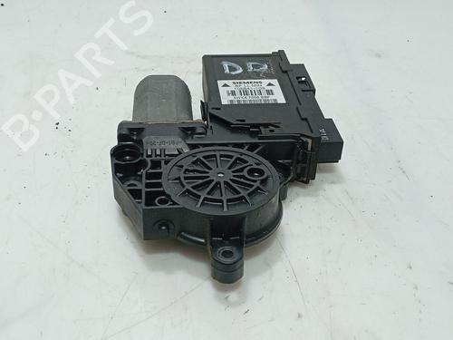 right-front-window-motor-audi-a4-b6-8e2-2000-2001-2002-2003-2004-2005-32700883 main image