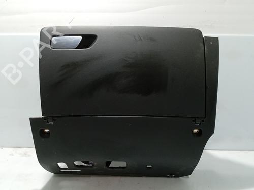 Porta-luvas AUDI A3 Sportback (8VA, 8VF) 1.0 TFSI (115 hp) 31107499