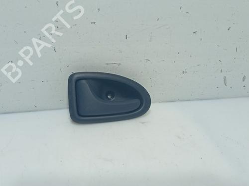 Venstre bagtil invendig håndtag Venstre bagtil invendig håndtag RENAULT CLIO II (BB_, CB_) 1.5 dCi (B/CB07) (65 hp) 33289430 33289430