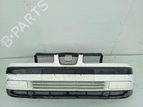 Used Front bumper SEAT CORDOBA Vario (6K5) 1.9 SDI (68 hp) 20121877