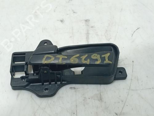 Used Front left interior door handle Front left interior door handle 36882570 36882570