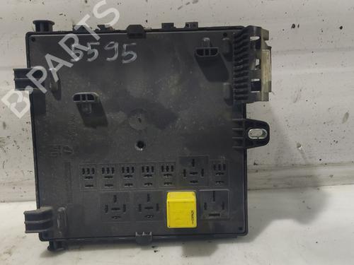Sikringsdåse OPEL VECTRA C (Z02) 2.0 DTI 16V (F69) (101 hp) 31100898