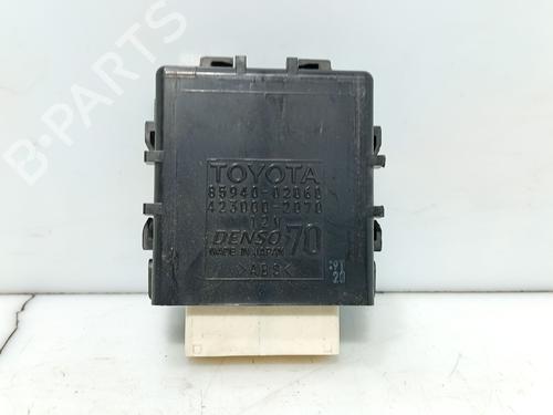 Used Electronic module Electronic module TOYOTA AURIS (_E18_) 1.4 D-4D (NDE180_, NDE180R) (90 hp) 34383075 34383075