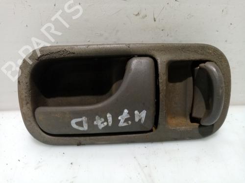 Used Front right interior door handle NISSAN TERRANO II (R20) 2.7 TD 4WD (101 hp) 22735174
