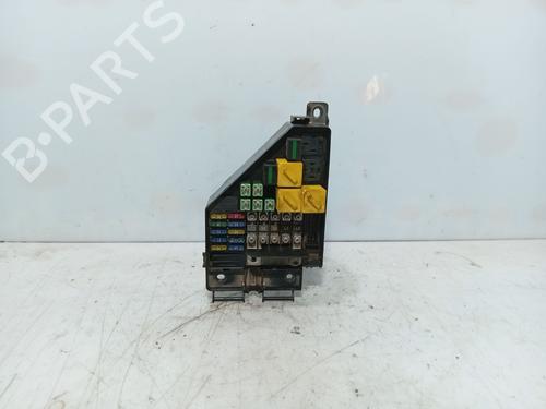 Used Fuse box Fuse box 37173657 37173657