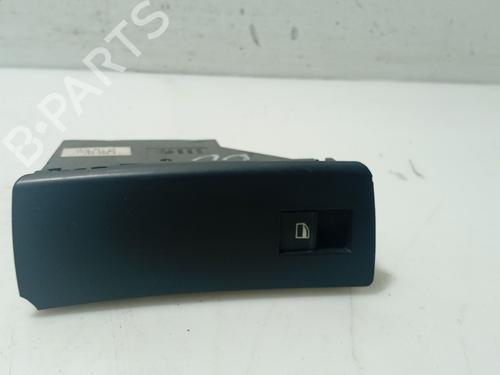 Comutador vidro frente direito BMW X5 (E53) 3.0 d (218 hp) 31101979