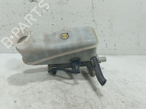 brake-master-cylinder-hyundai-i20-i-pb-pbt-2008-2009-2010-2011-2012-2013-2014-2015-36991837 main image