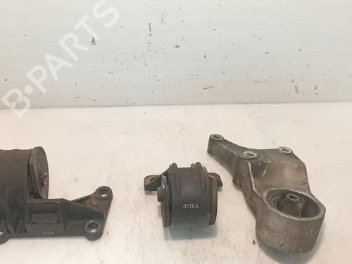 Engine mount KIA CARENS I MPV (FC, FJ) 2.0 CRDi | BP34734565M89 - Image 2