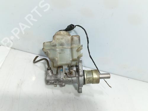 Used Brake master cylinder Brake master cylinder BMW 7 (E38) 730 d (184 hp) 39613196 39613196