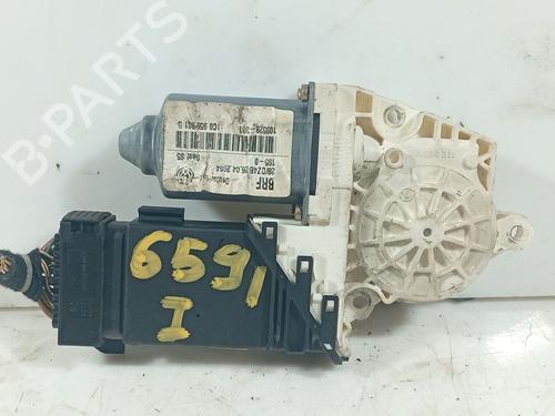 Rudehejsemotor forskærm venstre Rudehejsemotor forskærm venstre SEAT TOLEDO II (1M2) 1.6 16V (105 hp) 39695575 39695575