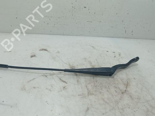 front-windshield-wiper-arm-opel-corsa-e-x15-2014-37421216 main image