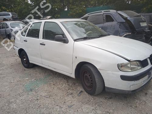 Right tailgate light SEAT CORDOBA Vario (6K5) 1.9 SDI | BP31101828C80 