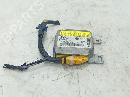 Used ECU airbags ECU airbags RENAULT CLIO II (BB_, CB_) 1.2 (BB0A, BB0F, BB10, BB1K, BB28, BB2D, BB2H, CB0A,... (58 hp) 36527121 36527121