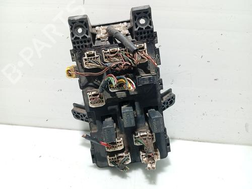 Caixa de fusíveis TOYOTA AVENSIS (_T22_) 1.6 i (AT220_, AT220R) (110 hp) 31100323