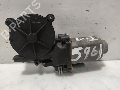 Used Left front window motor PEUGEOT 106 II (1A_, 1C_) 1.1 i (60 hp) 24517835