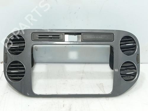 Andre Andre VW TIGUAN (5N_) 2.0 TDI (110 hp) 39668609 39668609