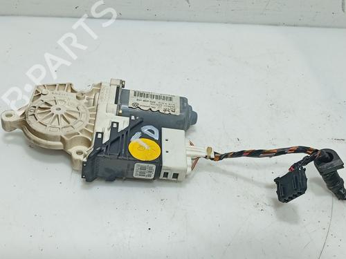 right-rear-window-motor-seat-toledo-iii-5p2-2004-2005-2006-2007-2008-2009-33809916 main image