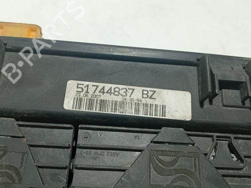 Fuse box FIAT GRANDE PUNTO (199_) 1.4 16V (199BXG1B, 199AXG1B) | BP37873323E1  - Image 5