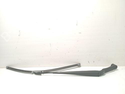 Used Front windshield wiper arm RENAULT KADJAR (HA_, HL_) 1.6 dCi 130 (HLA4) (130 hp) 25617165