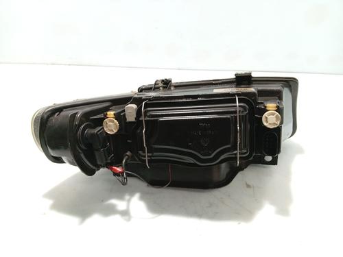 Left headlight SEAT LEON (1M1) 1.6 16 V | BP31721854C28