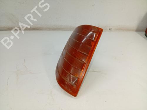Used Right front indicator MERCEDES-BENZ 124 Saloon (W124) 200 D (124.120) (72 hp) 31105042