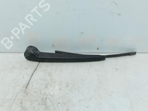 Used Rear windshield wiper arm Rear windshield wiper arm 37460268 37460268