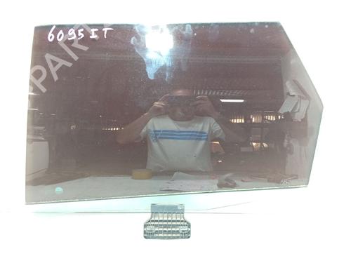 Used Rear left door window Rear left door window 36832789 36832789