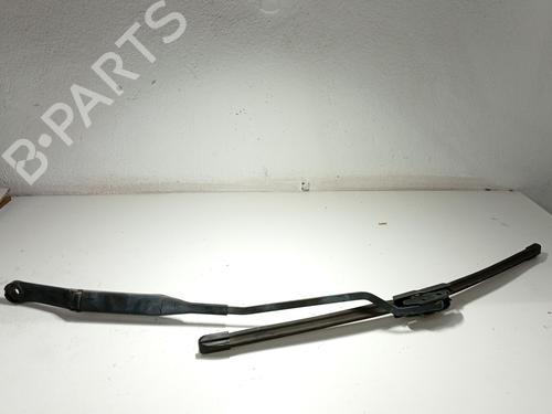 Used Front windshield wiper arm OPEL COMBO Box Body/MPV 1.3 CDTI 16V (75 hp) 31102674
