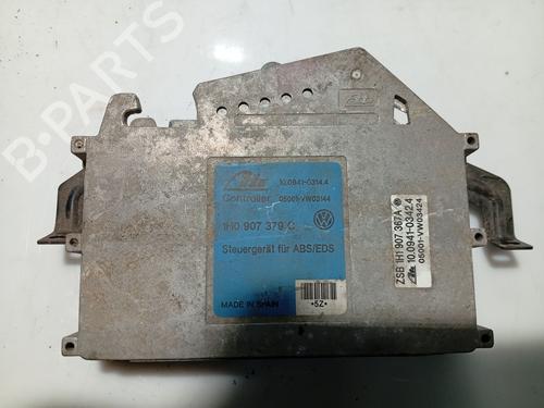 Elektronisk modul VW GOLF III (1H1) [1989-2000]  31111311