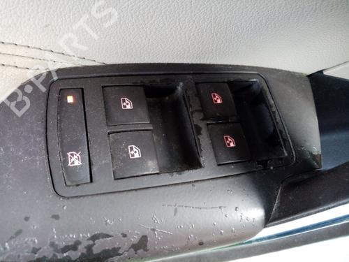 Used Left front window switch OPEL INSIGNIA A (G09) 2.0 CDTI (68) (131 hp) 18999176