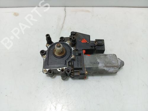 Rudehejsemotor forskærm højre AUDI A3 (8L1) 1.9 TDI (110 hp) 31098569