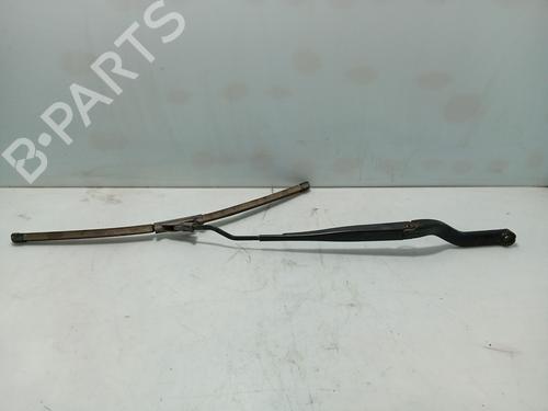 Used Front windshield wiper arm OPEL VECTRA C (Z02) [2002-2009]  31101560