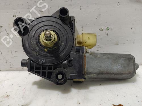 Motore alzacristalli posteriore destro MERCEDES-BENZ C-CLASS (W203) [2000-2007]  31099962