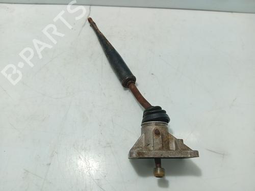Used Gear lever TOYOTA LAND CRUISER 90 (_J9_) 3.0 TD (KZJ90_, KZJ95_, KZJ90R, KZJ95R, KZJ90W, KZJ95W) (125 hp) 32035166