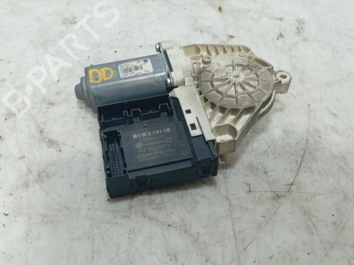 Used Right front window motor Right front window motor 37602409 37602409