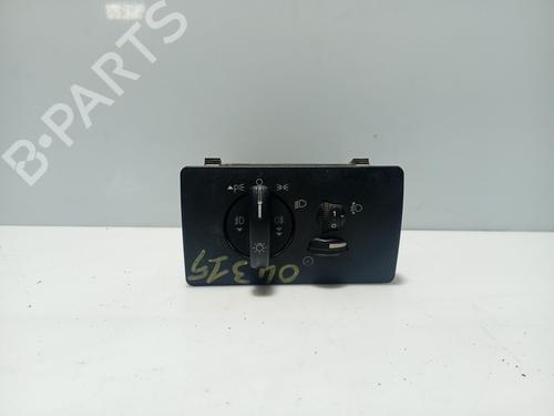 Used Headlight switch FORD MONDEO III (B5Y) 2.0 16V TDDi / TDCi (115 hp) 31098728
