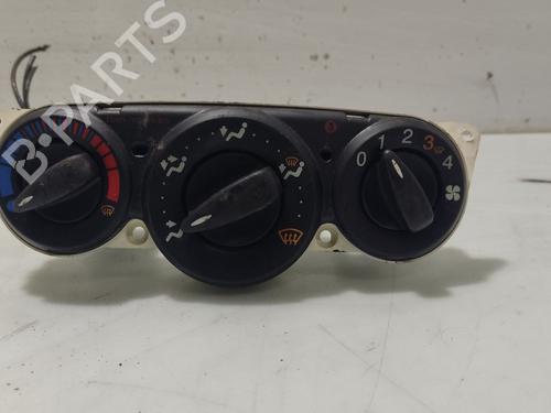 AC Styreenhet / Manøvreringsenhet FORD FOCUS I Turnier (DNW) [1999-2007]  31105402