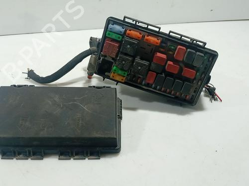 Used Fuse box Fuse box 37873323 37873323